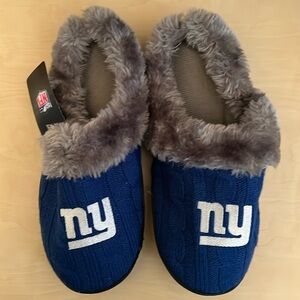 NY Giants Ladies Slippers Size L (9-10) NWT